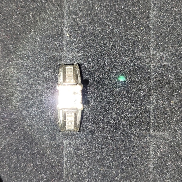 14k ring - Picture 2 of 4